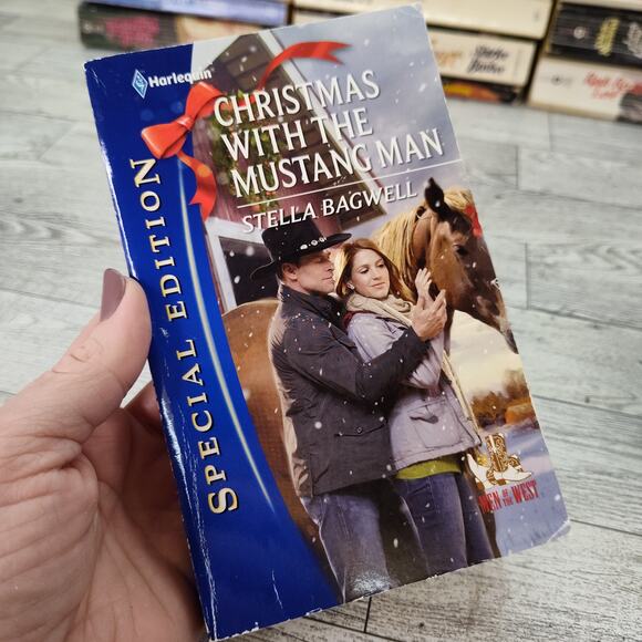 Christmas with the Mustang Man by Stella Bagwell 2011 Harlequin Romance - Picture 1 of 11